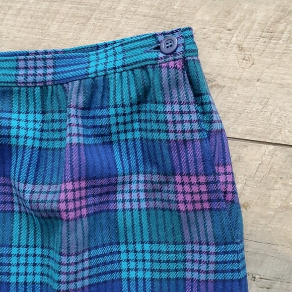 Pendleton plaid skirt - Picture 2 of 8